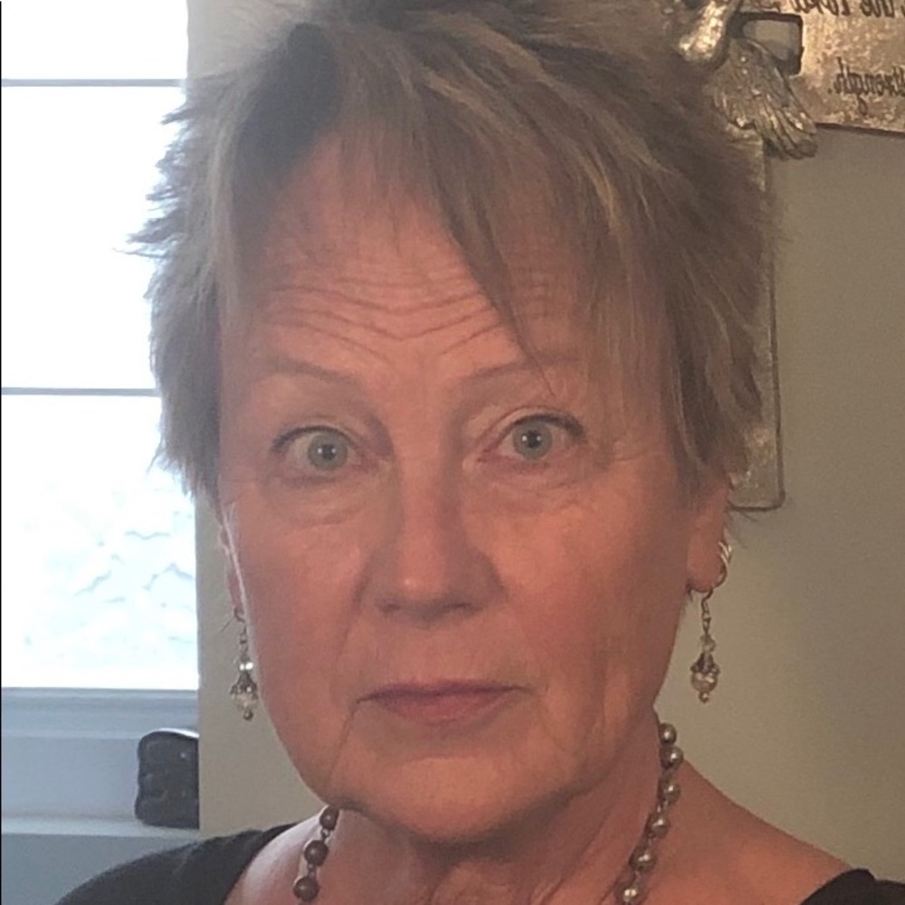 Meet your Posher, Rebecca